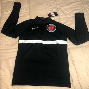 Brand new Youth Large Nike Sweat Shirt. Black